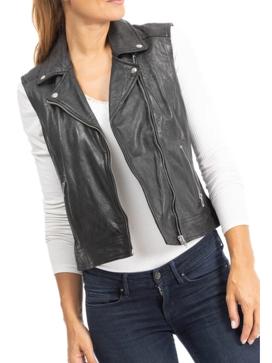 Asymmetric Black Leather Vest With Zip Fastening