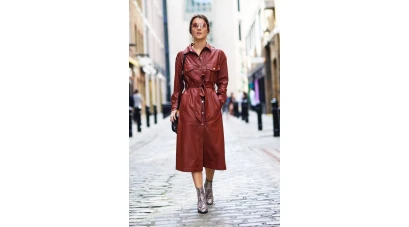 How to Accessorize a Leather Dress?